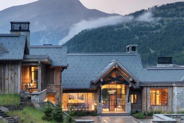 featured posts image for This Montana mountain house boasts heavenly views over Big Sky Country