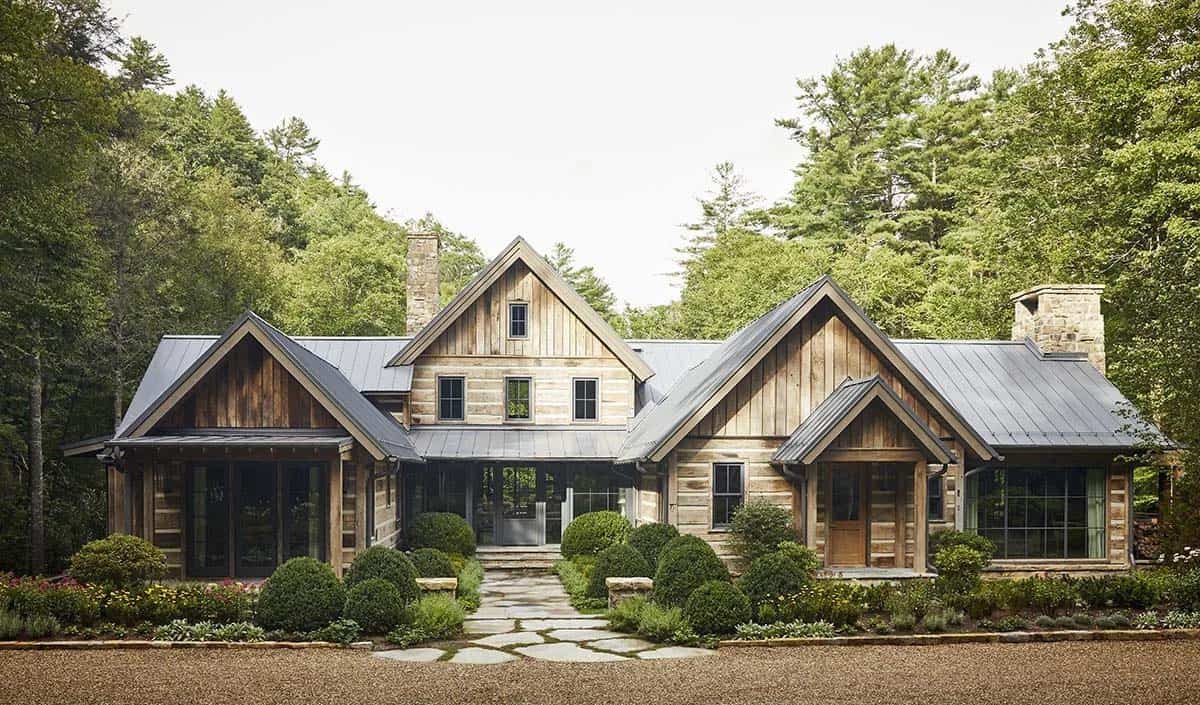 modern rustic mountain home exterior