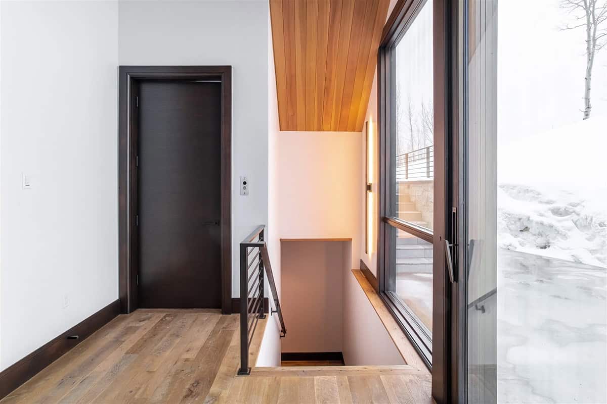 modern mountain home entry