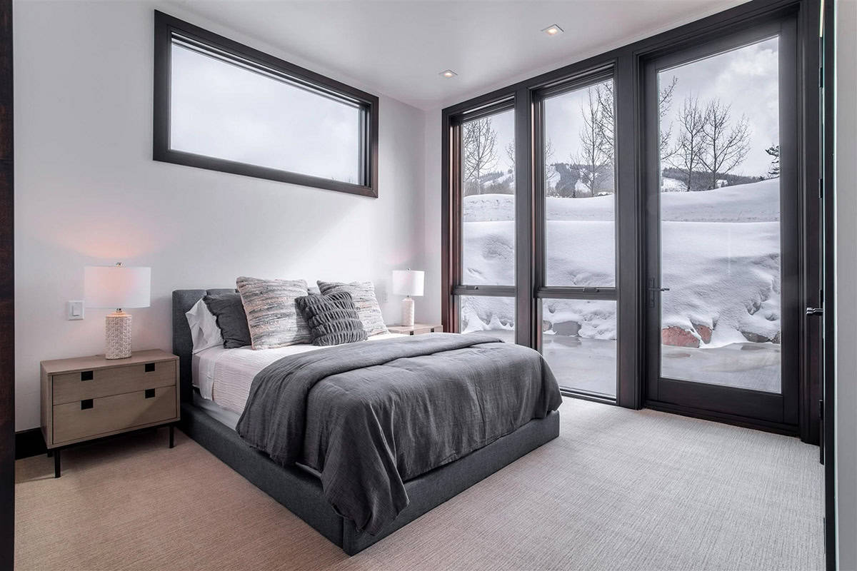 modern guest bedroom