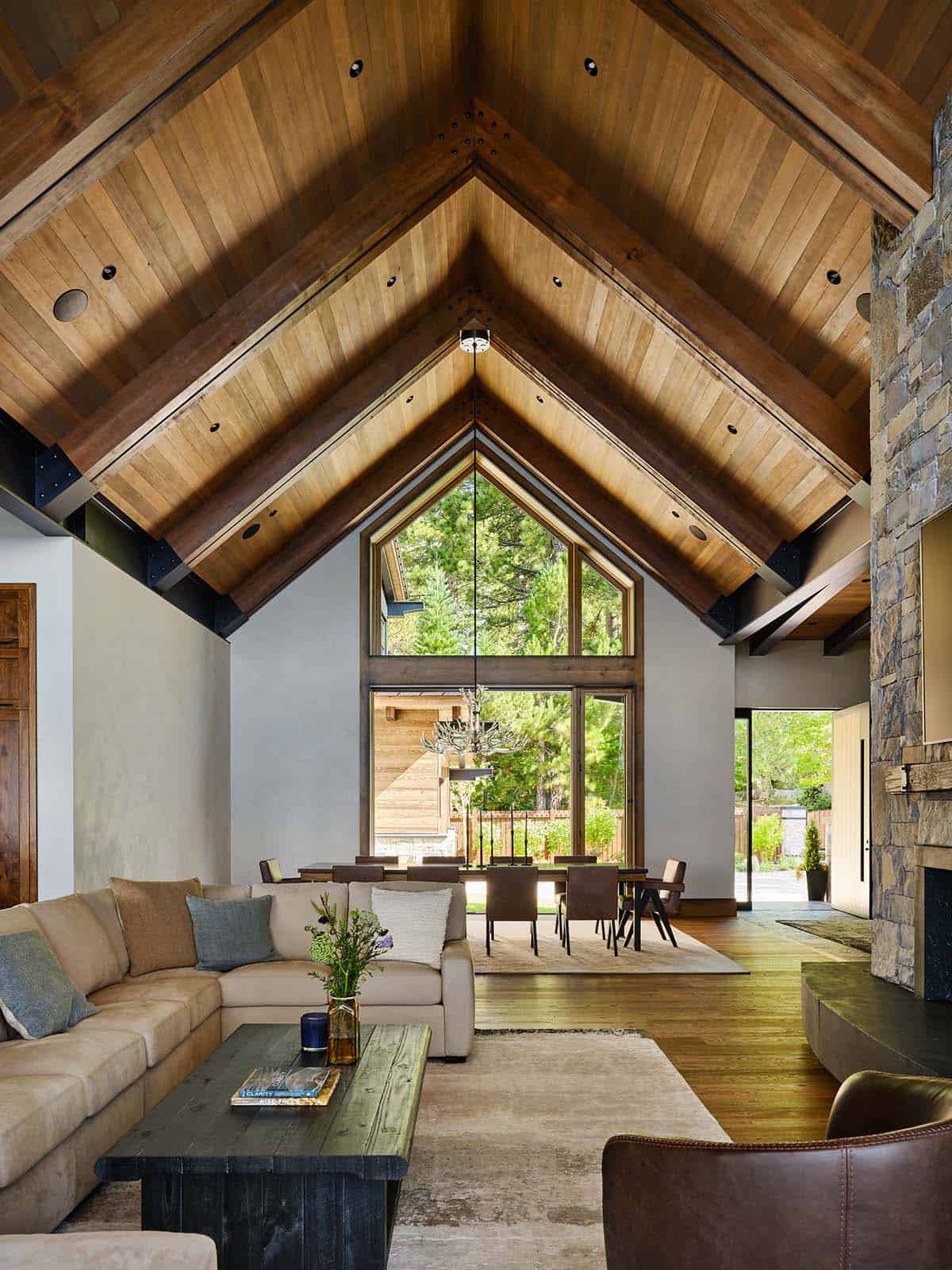 mountain modern living room
