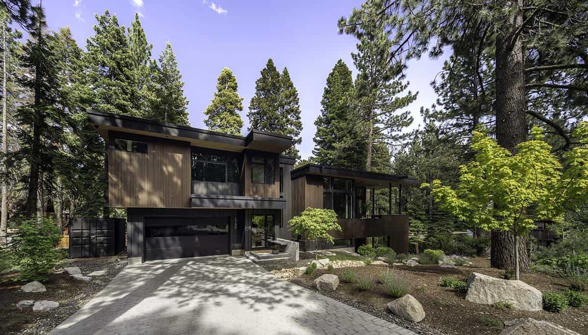 mountain modern home exterior