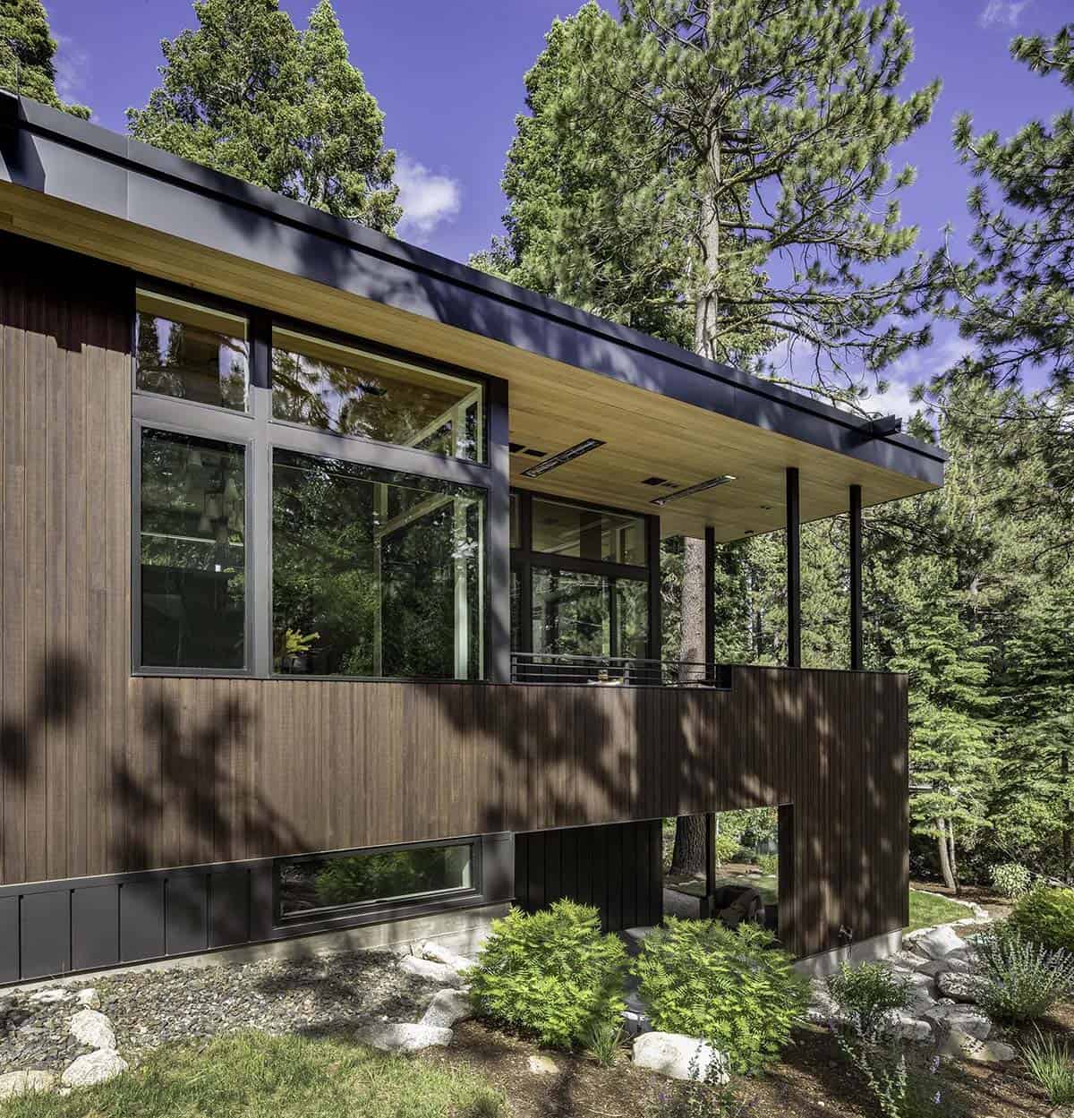 mountain modern home exterior