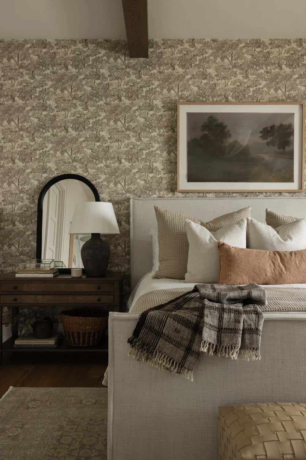 organic modern guest bedroom