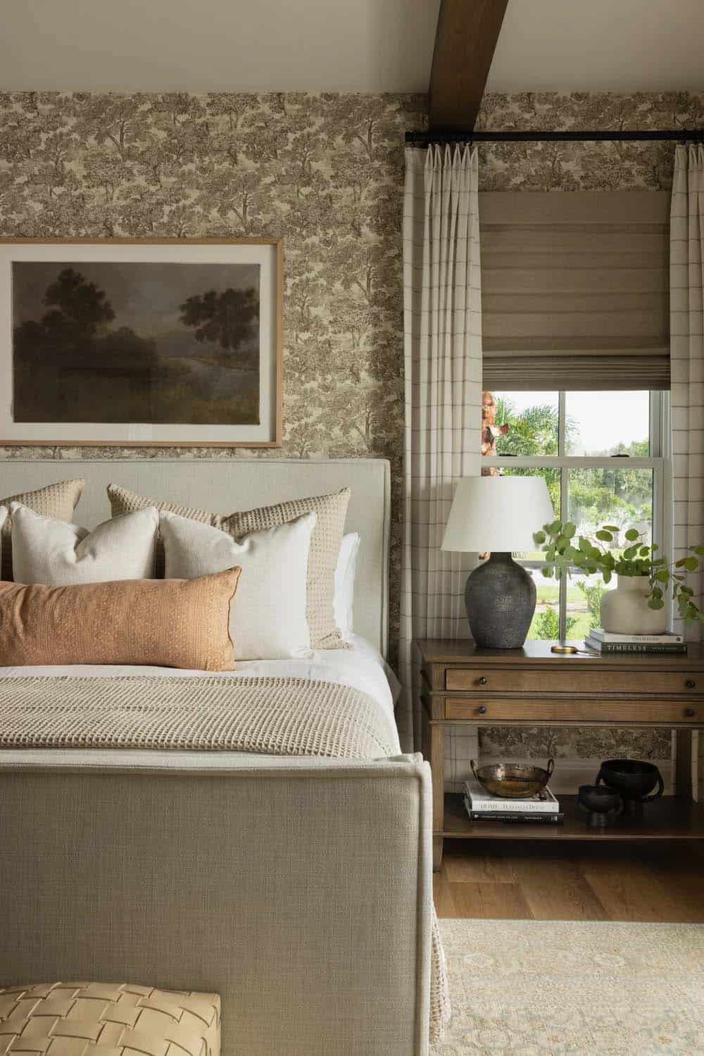 organic modern guest bedroom