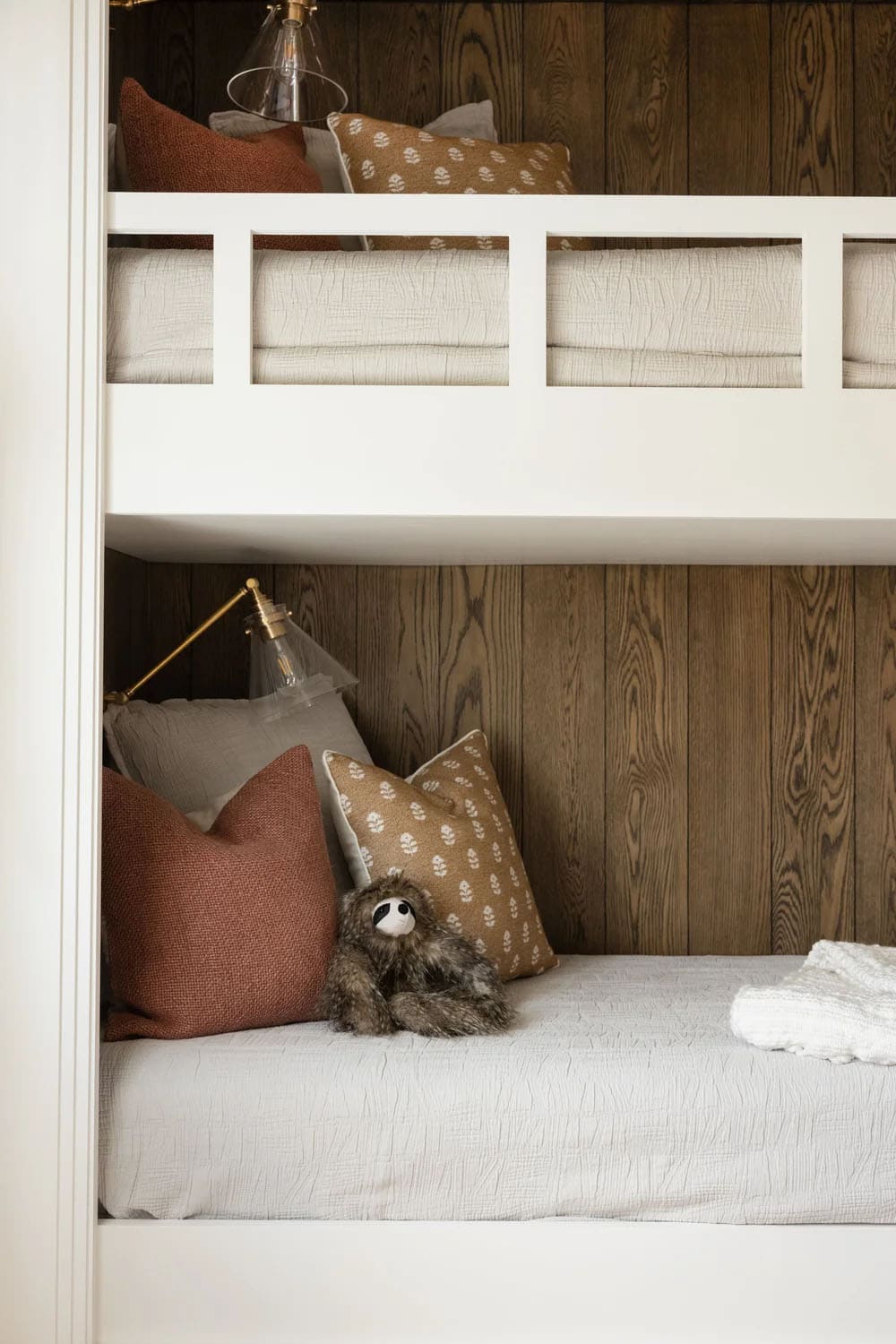 organic modern bunk bedroom