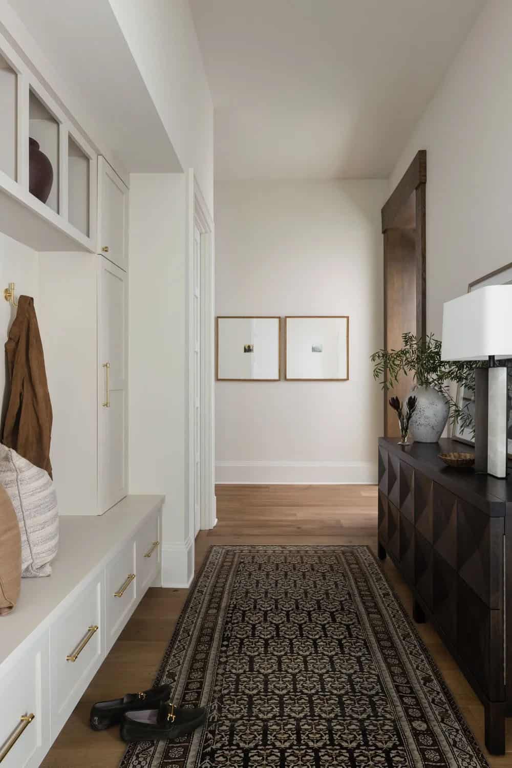 organic modern mudroom
