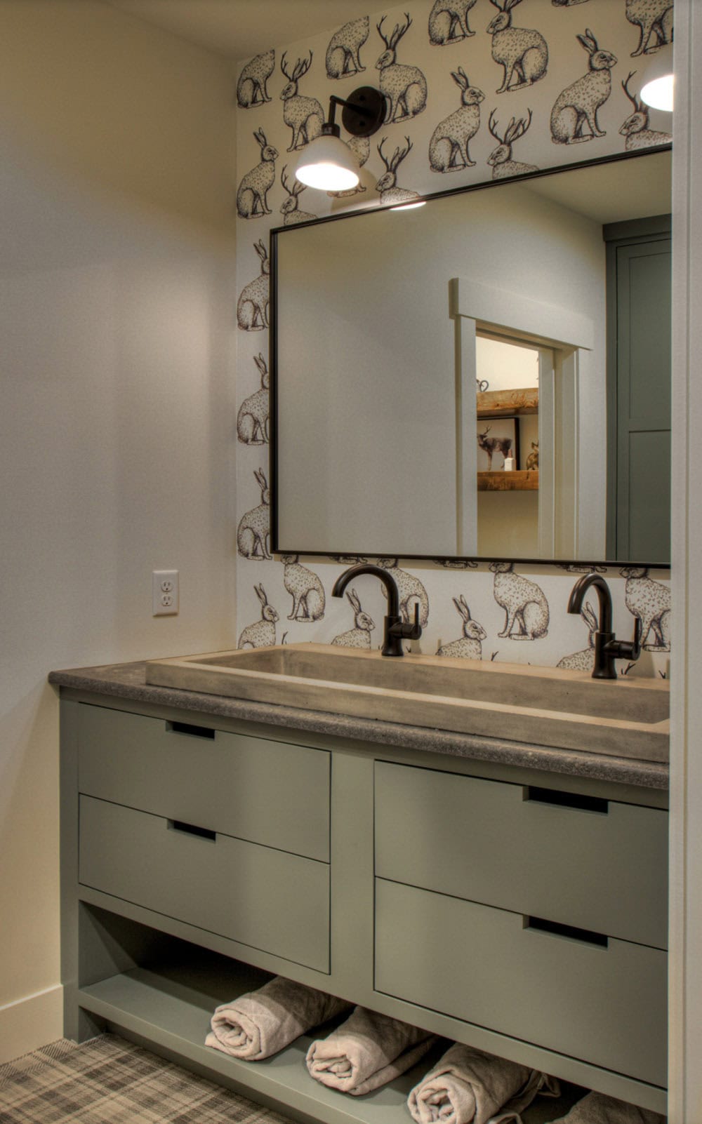 farmhouse style bathroom vanity