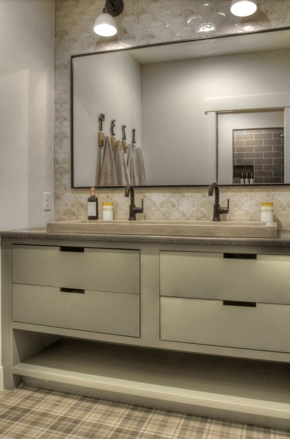 farmhouse style bathroom vanity
