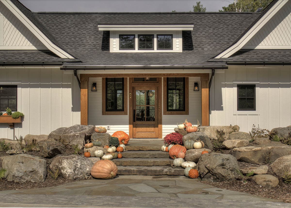 farmhouse style home exterior