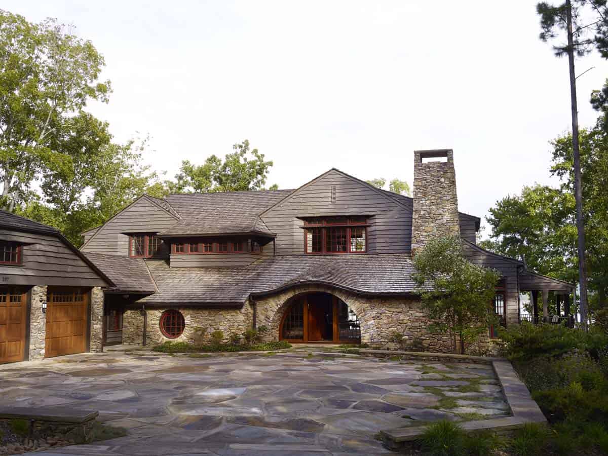 rustic craftsman-style lake house exterior