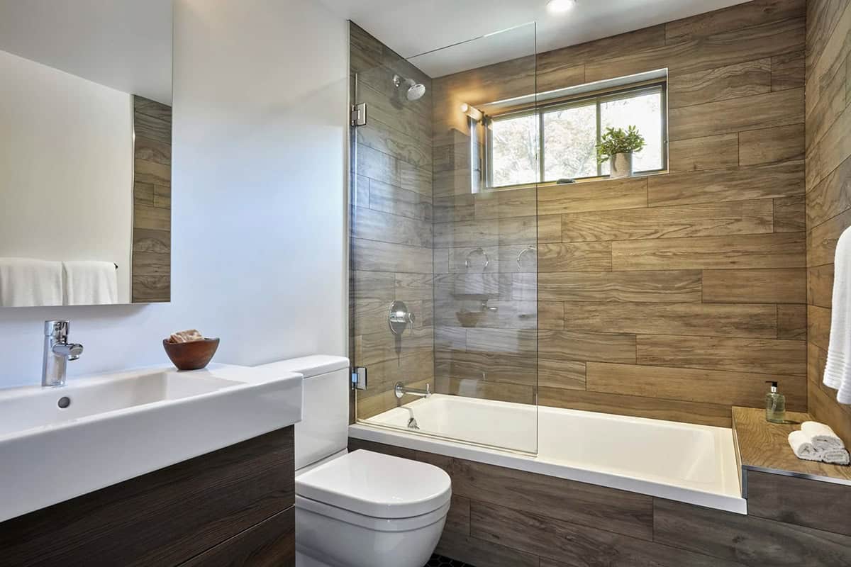 rustic modern bathroom