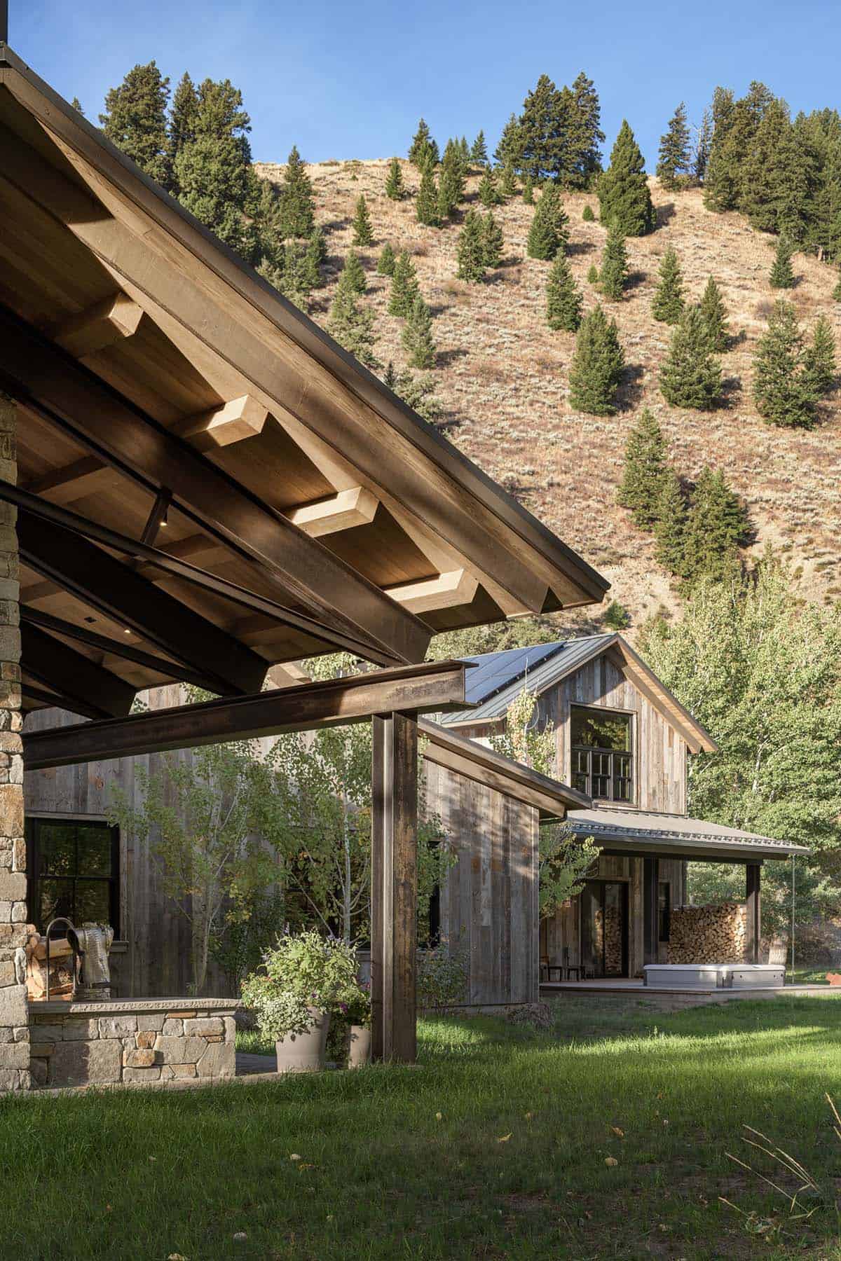 ranch house exterior