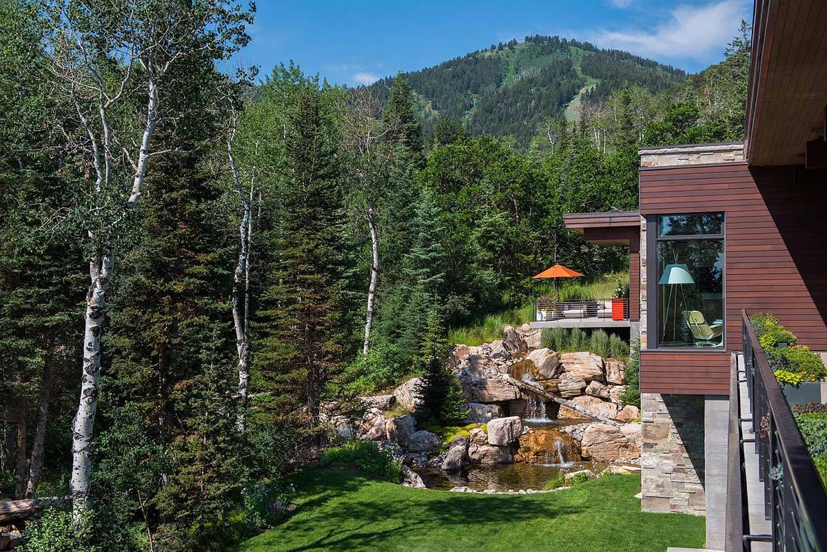 contemporary home exterior