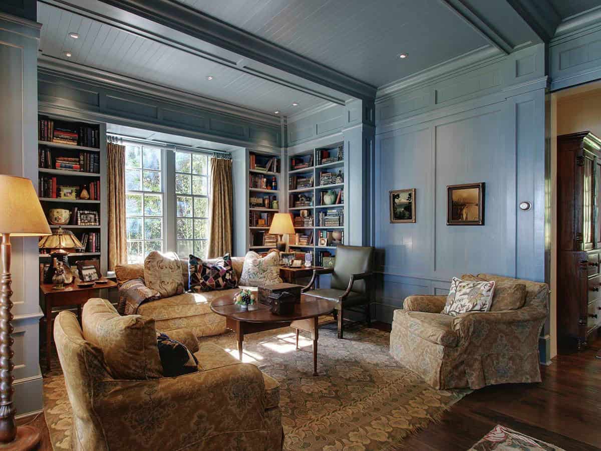 Traditional Home Office
