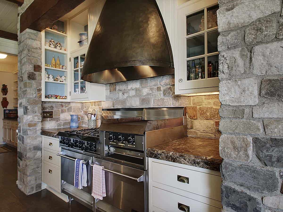 Traditional Kitchen range wall