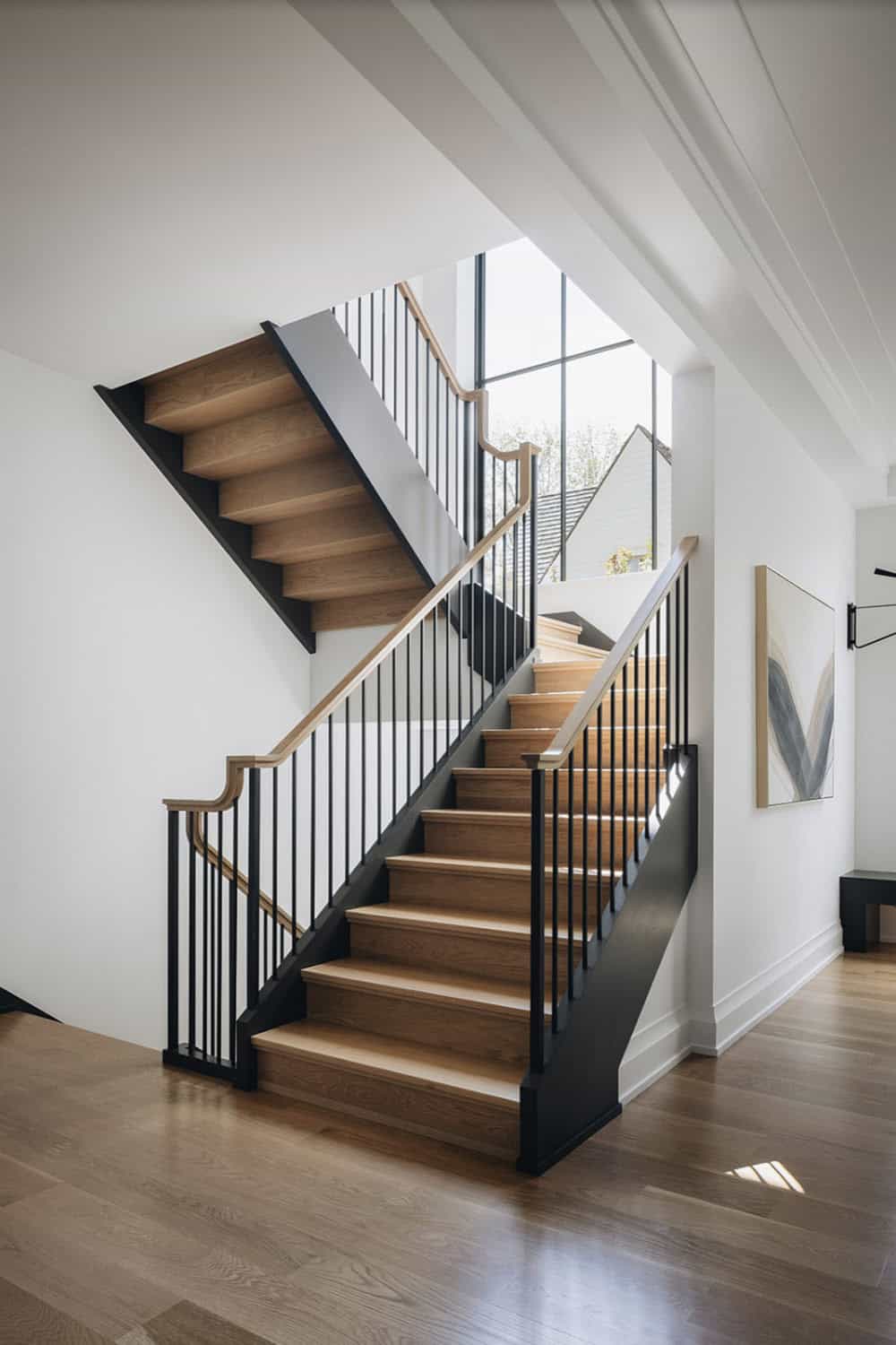 Transitional Style Staircase