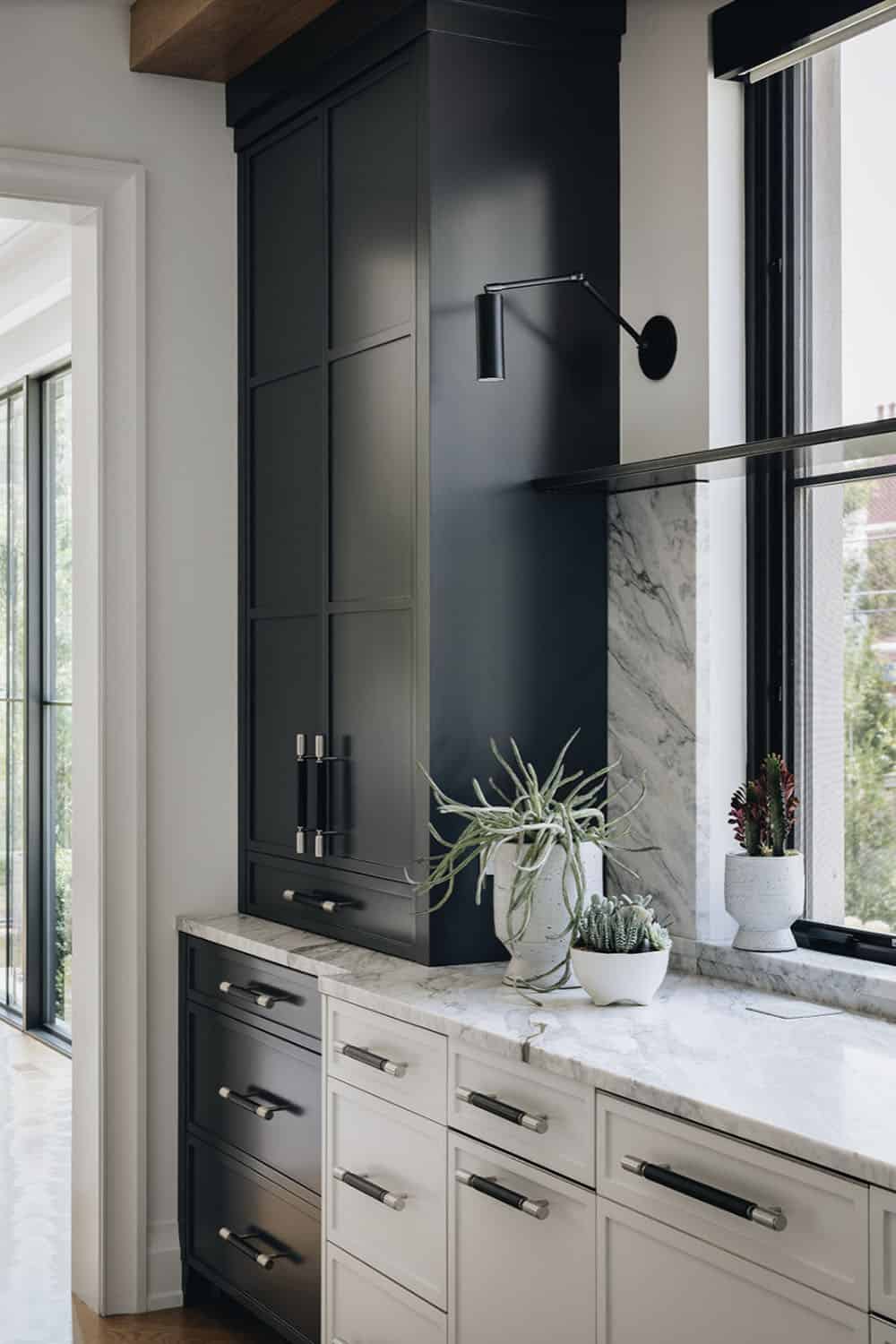 Transitional Style Kitchen