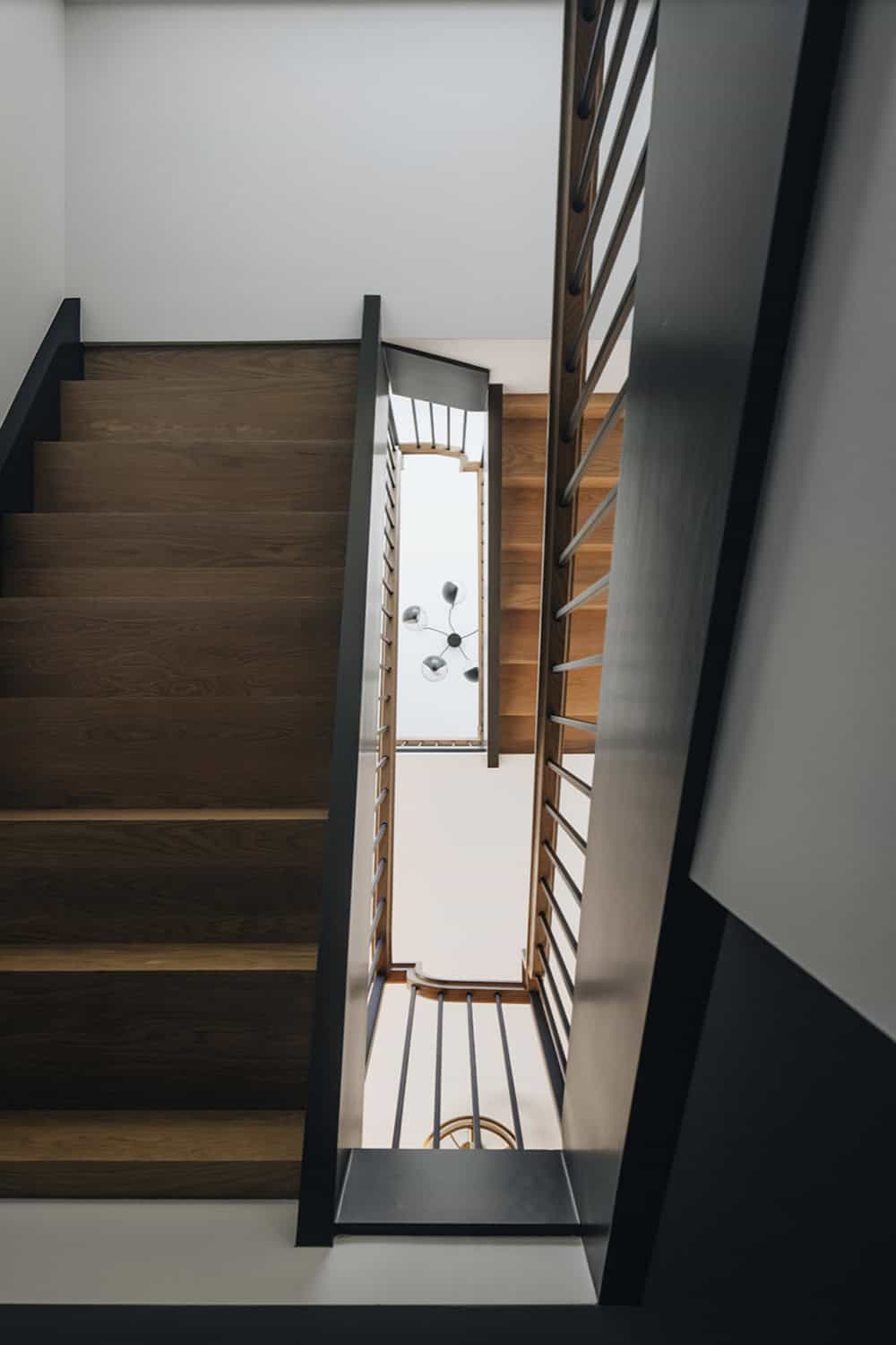 Transitional Style Staircase