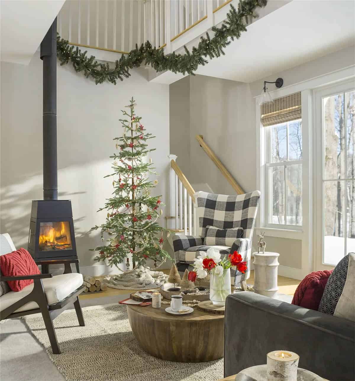 farmhouse style kiving room with a fire stove