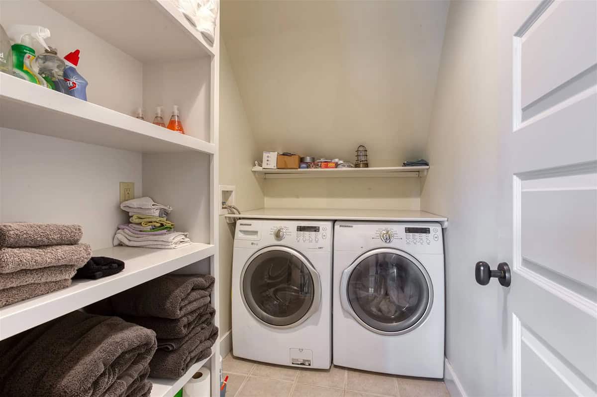 farmhouse style laundry room