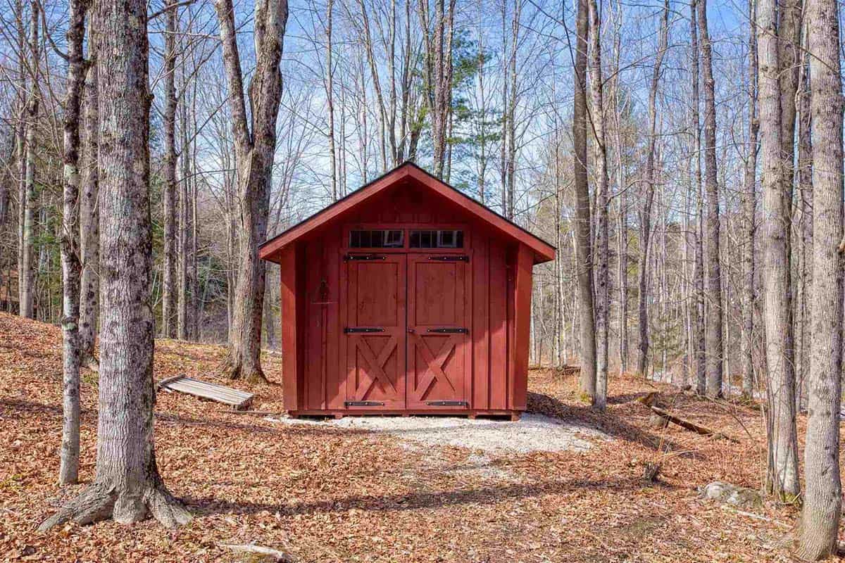 barn style house exterior