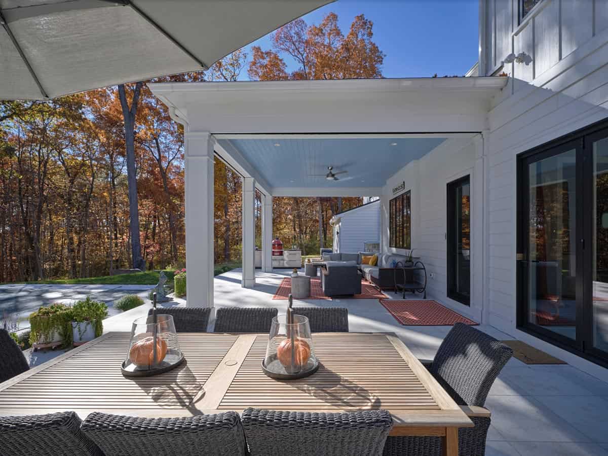 farmhouse style home exterior patio