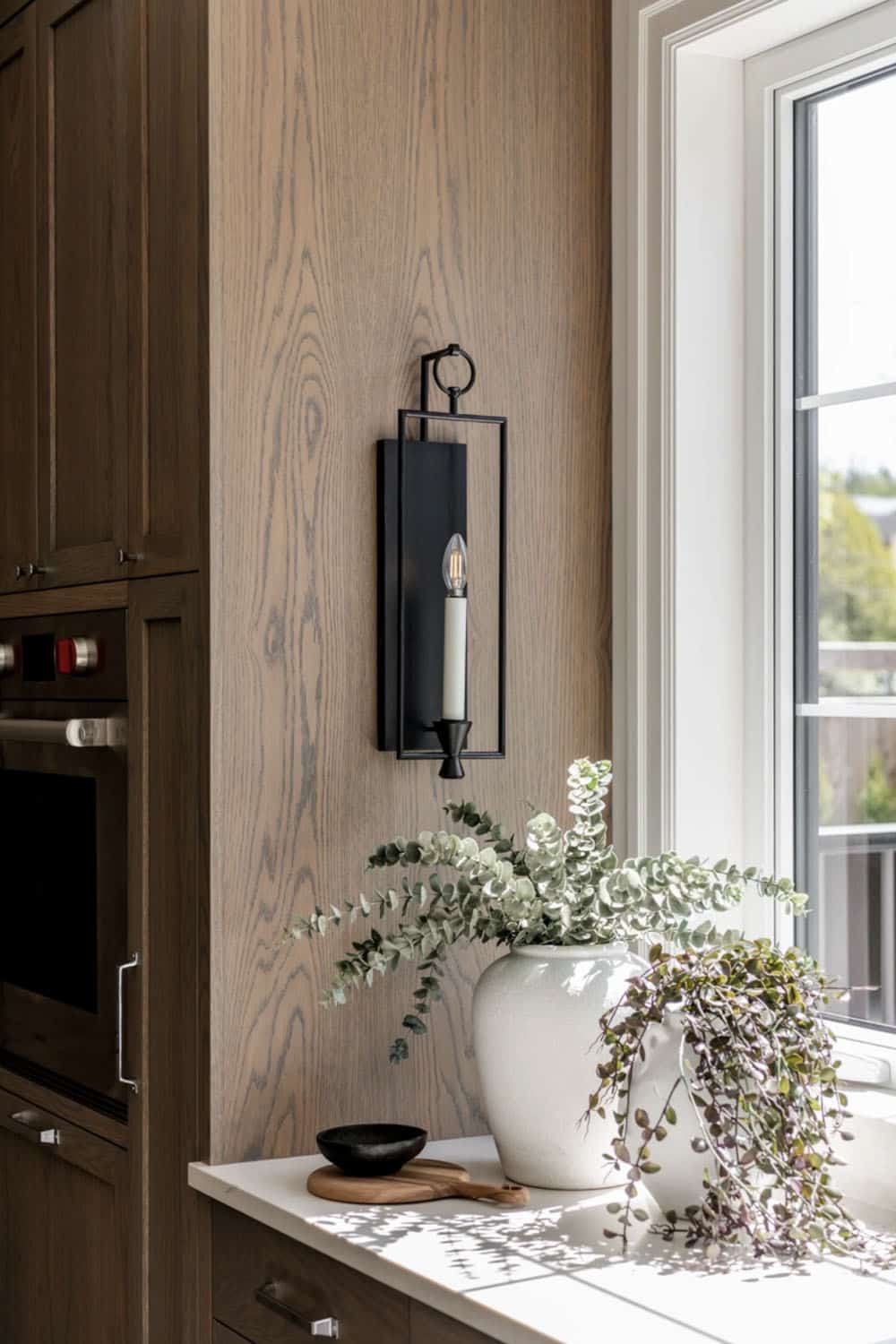 transitional style kitchen