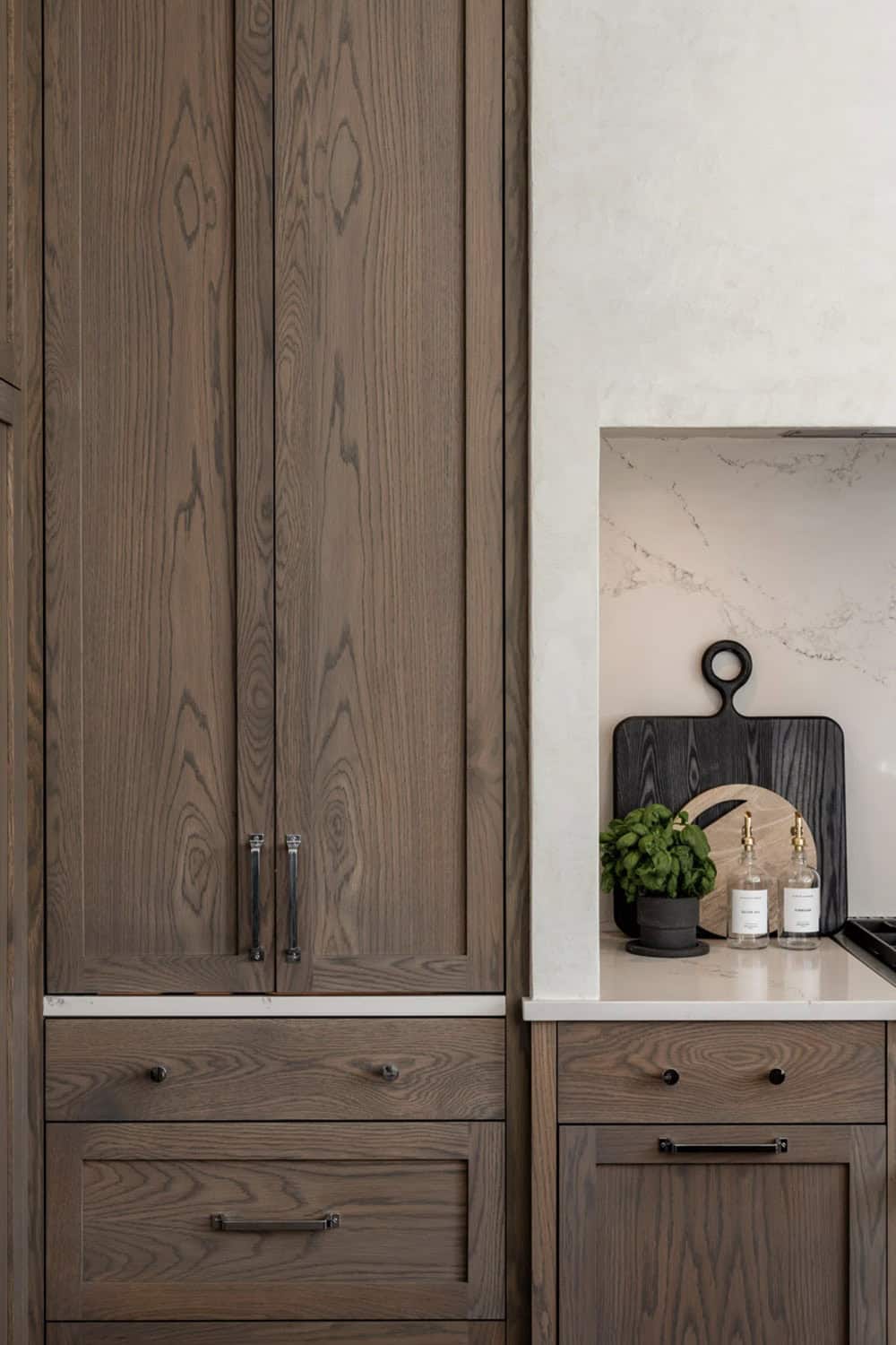 transitional style kitchen