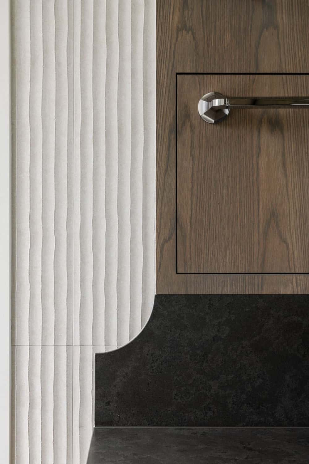 transitional style bathroom