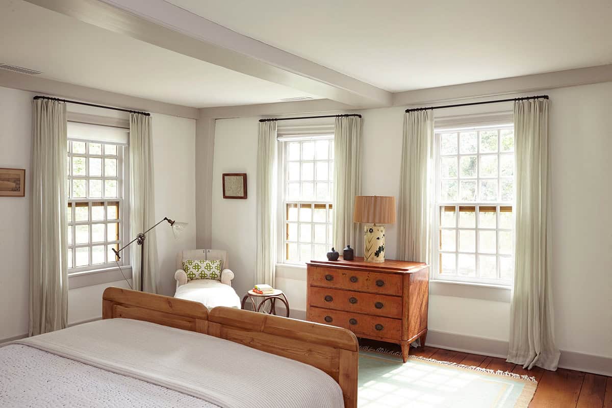 farmhouse style bedroom 