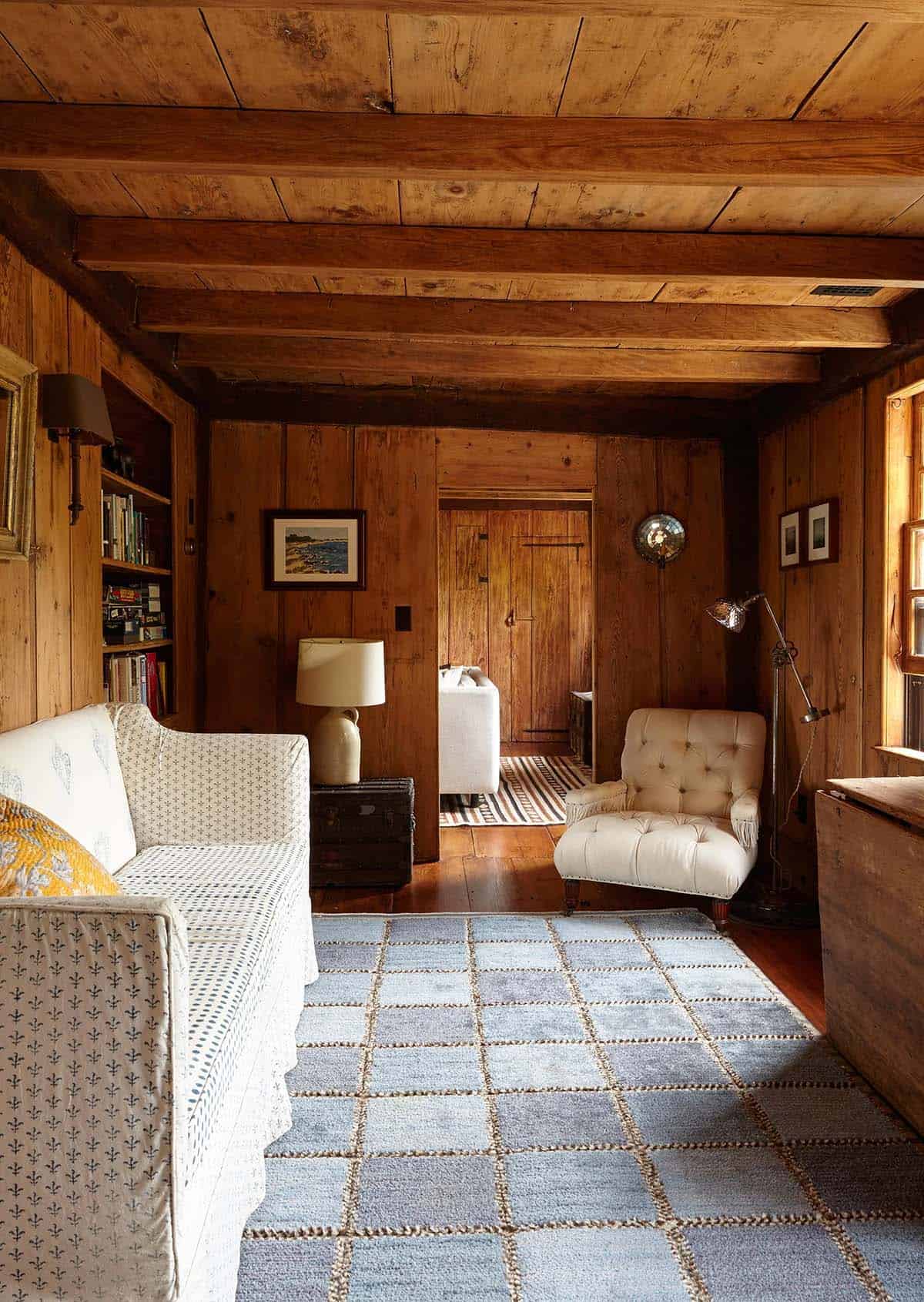 farmhouse style family room 