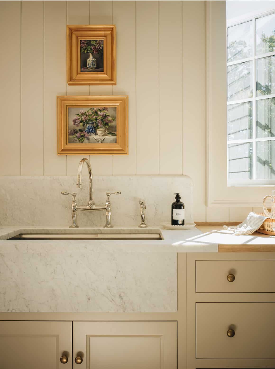 contemporary laundry room