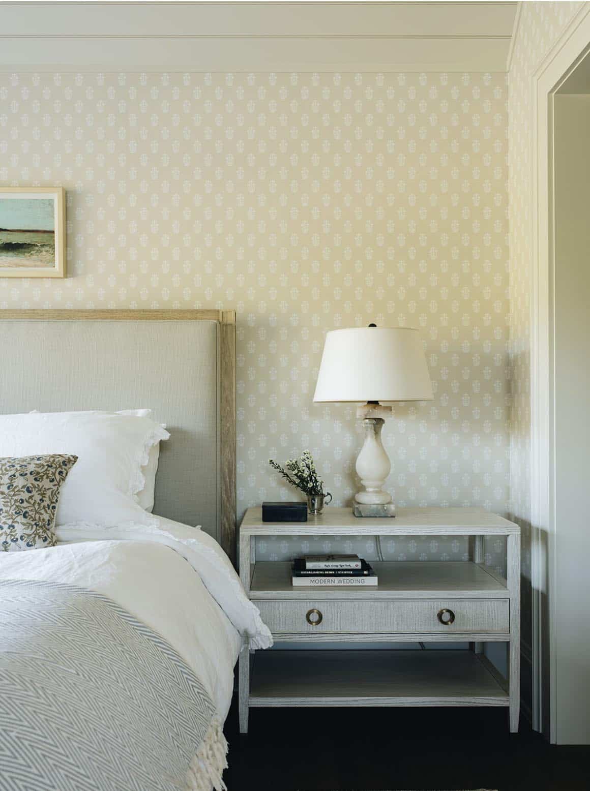 contemporary bedroom