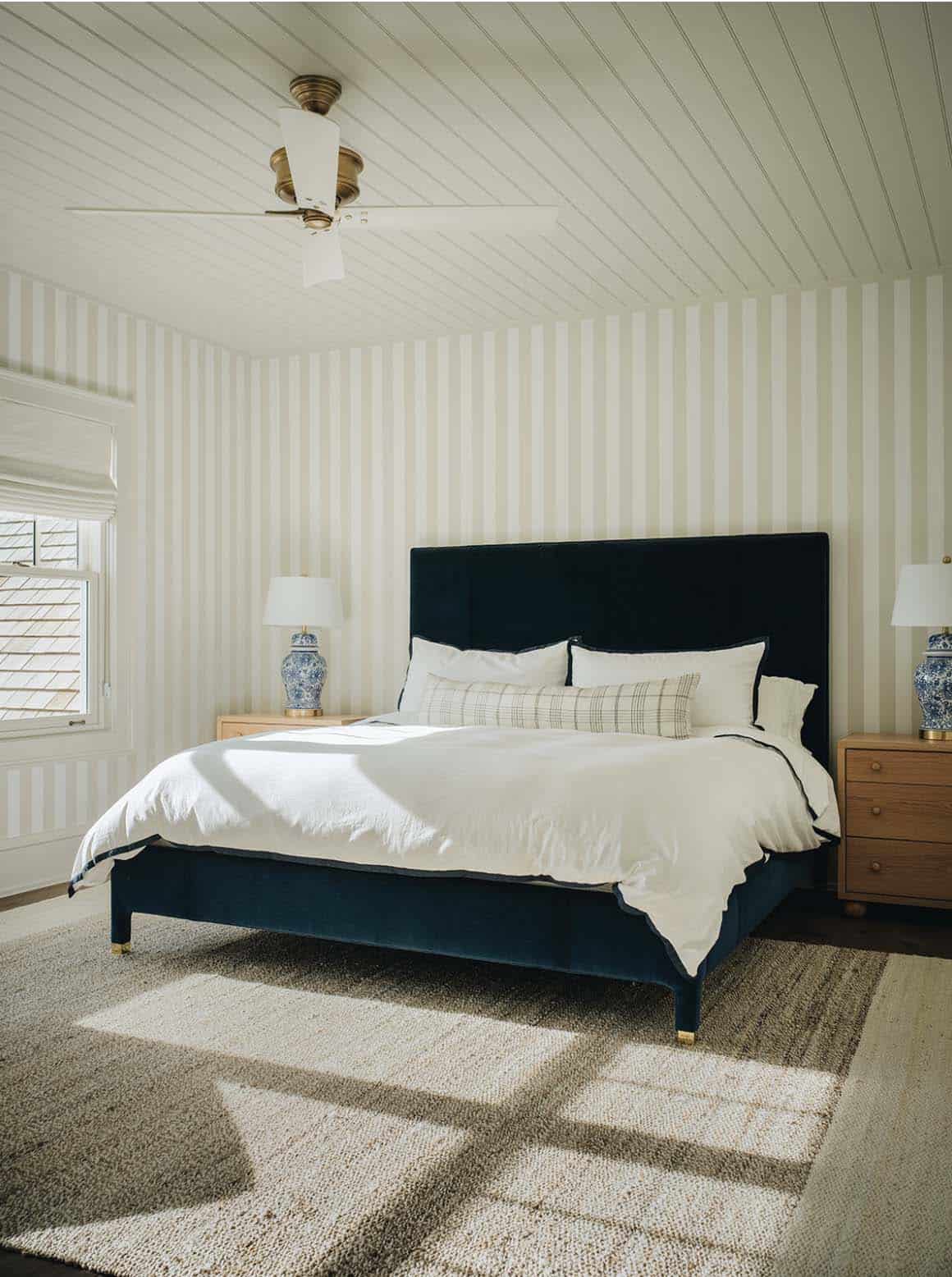 contemporary bedroom