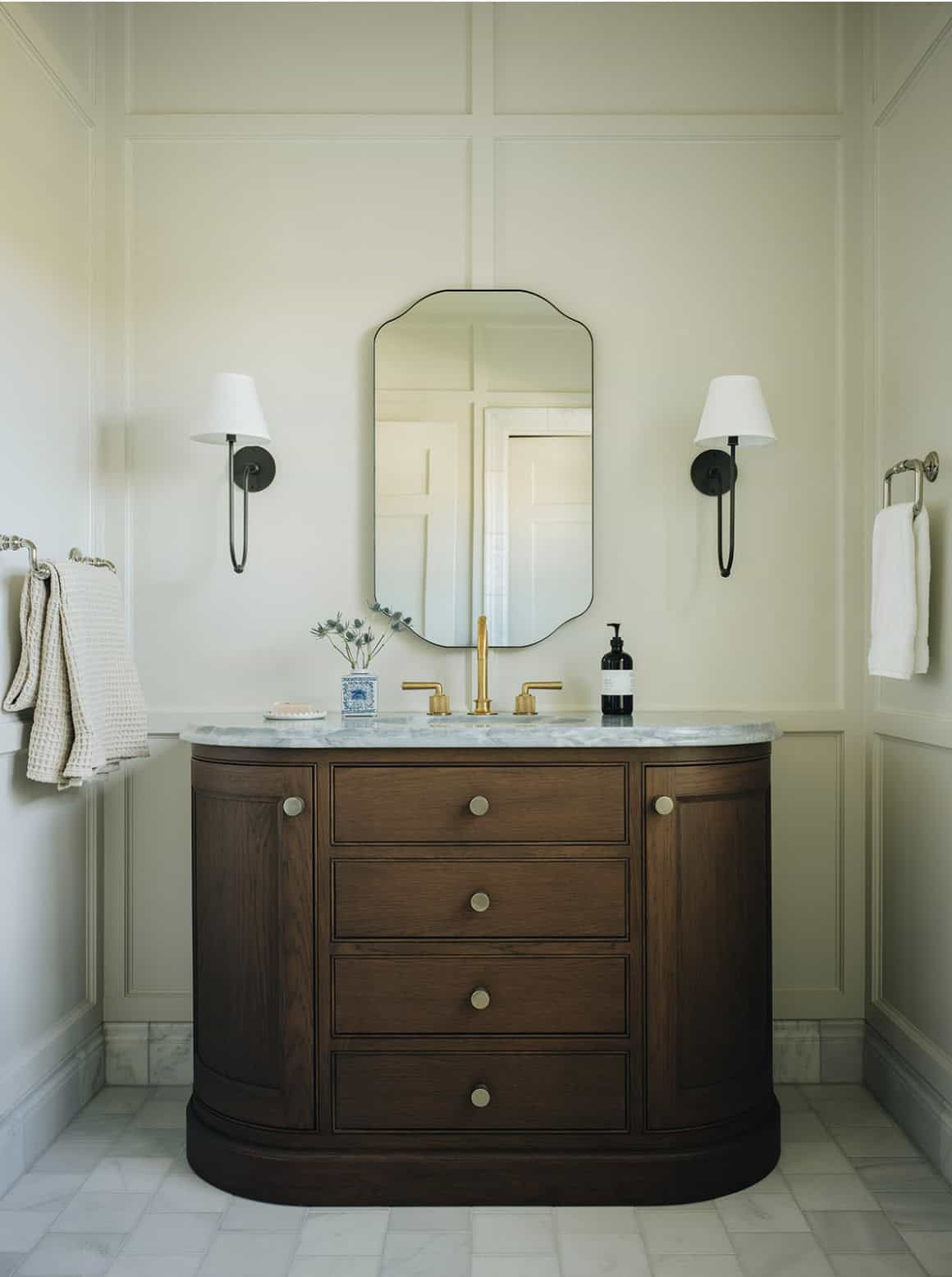 contemporary bathroom