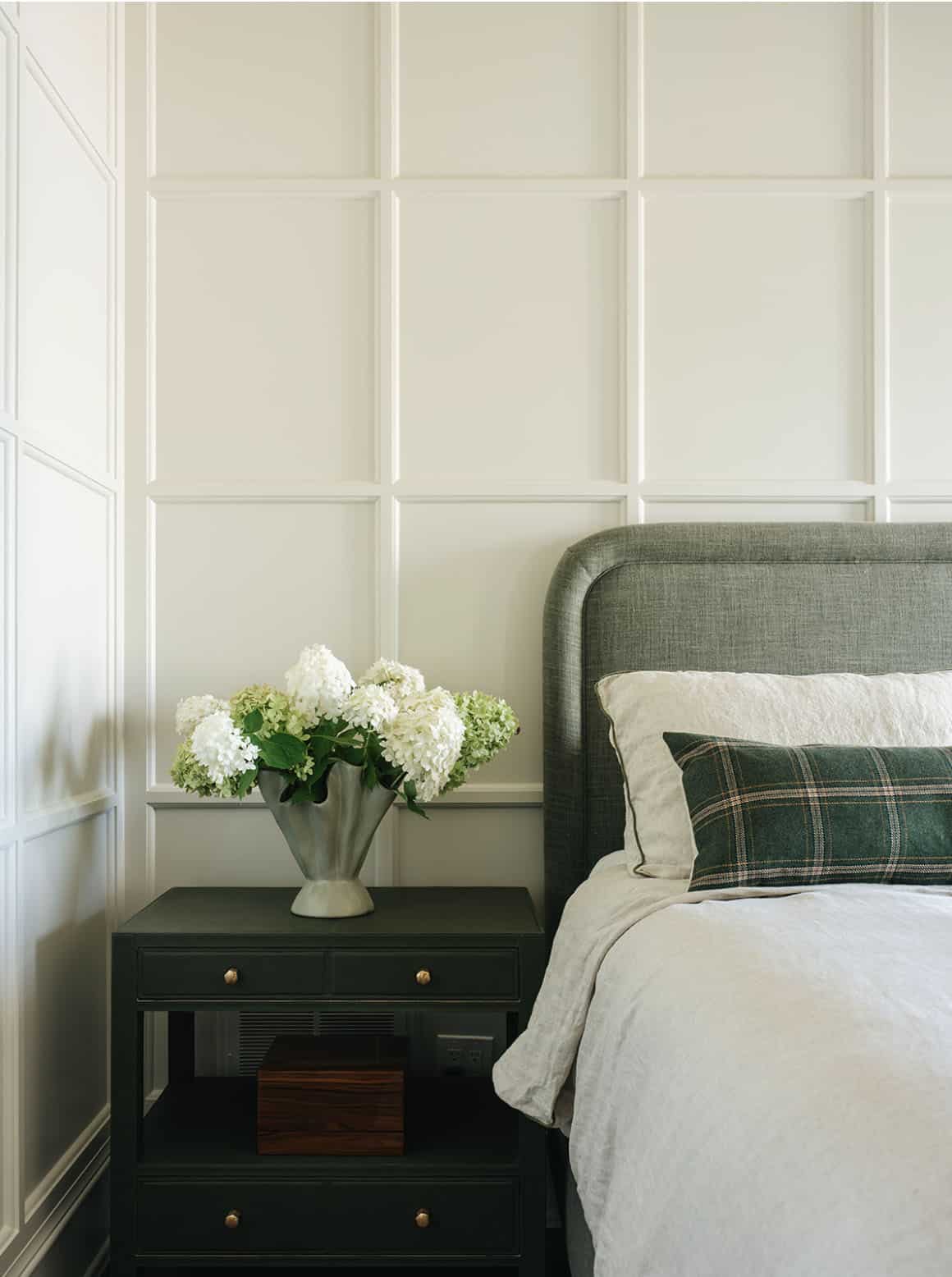 contemporary bedroom