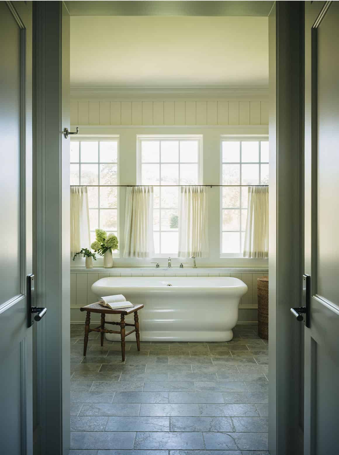 contemporary bathroom