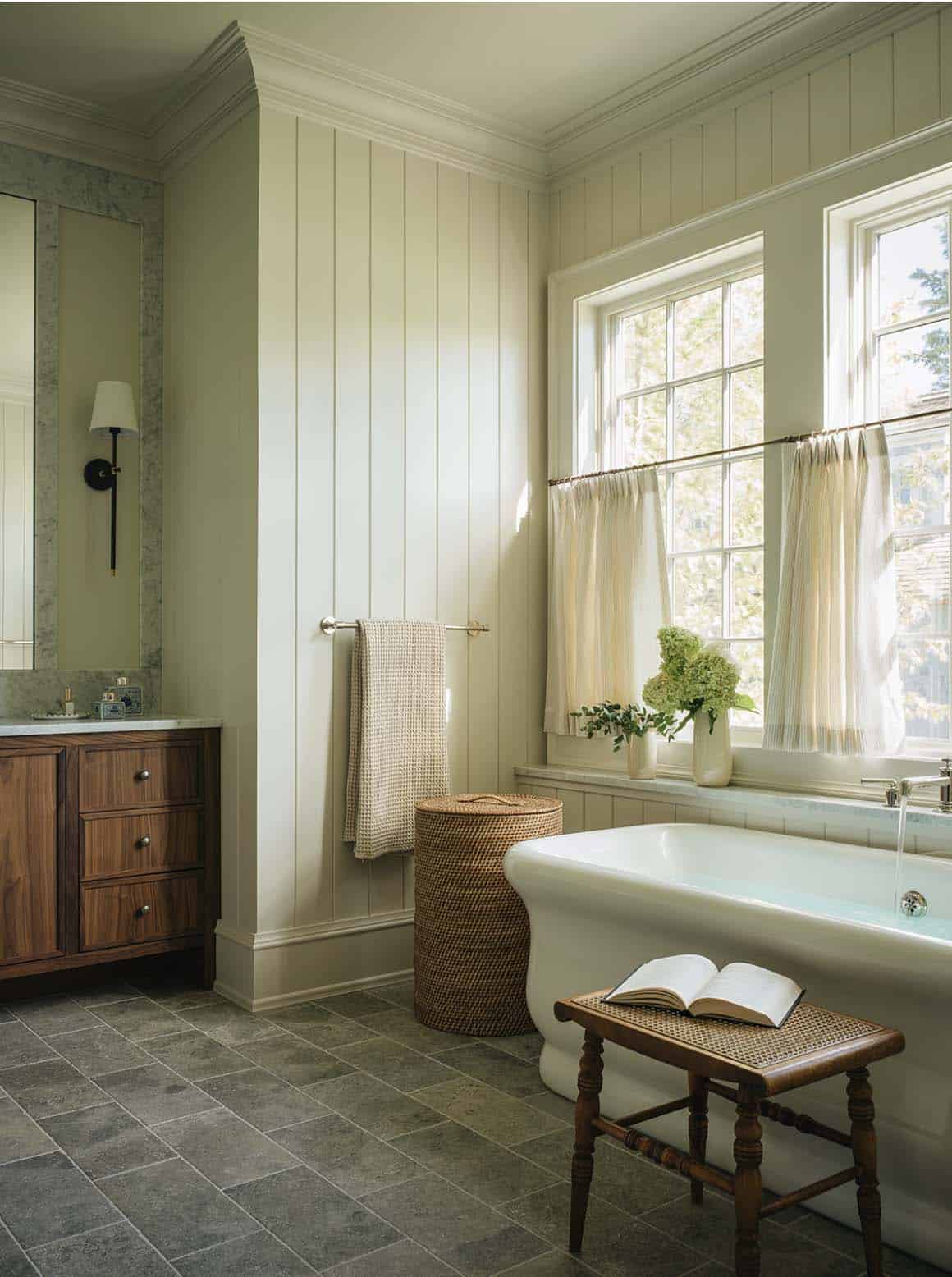 contemporary bathroom