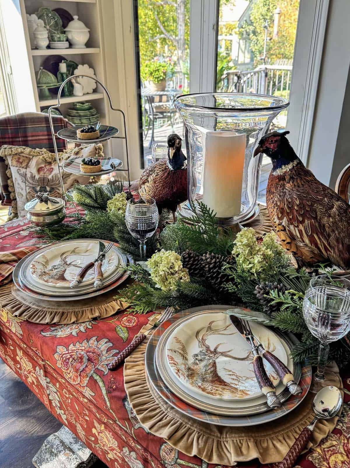 woodland thanksgiving tablescape idea