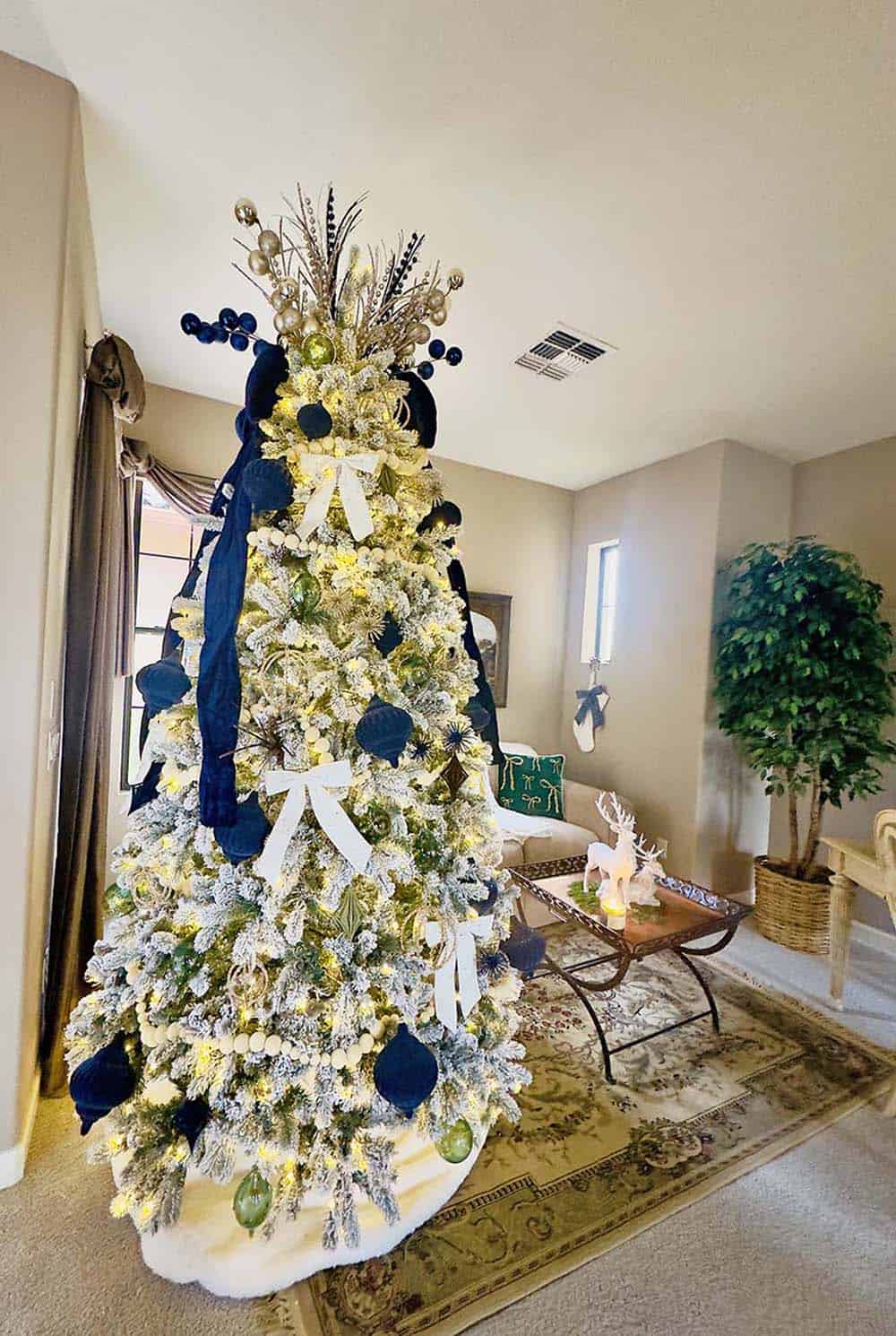 elegant christmas tree