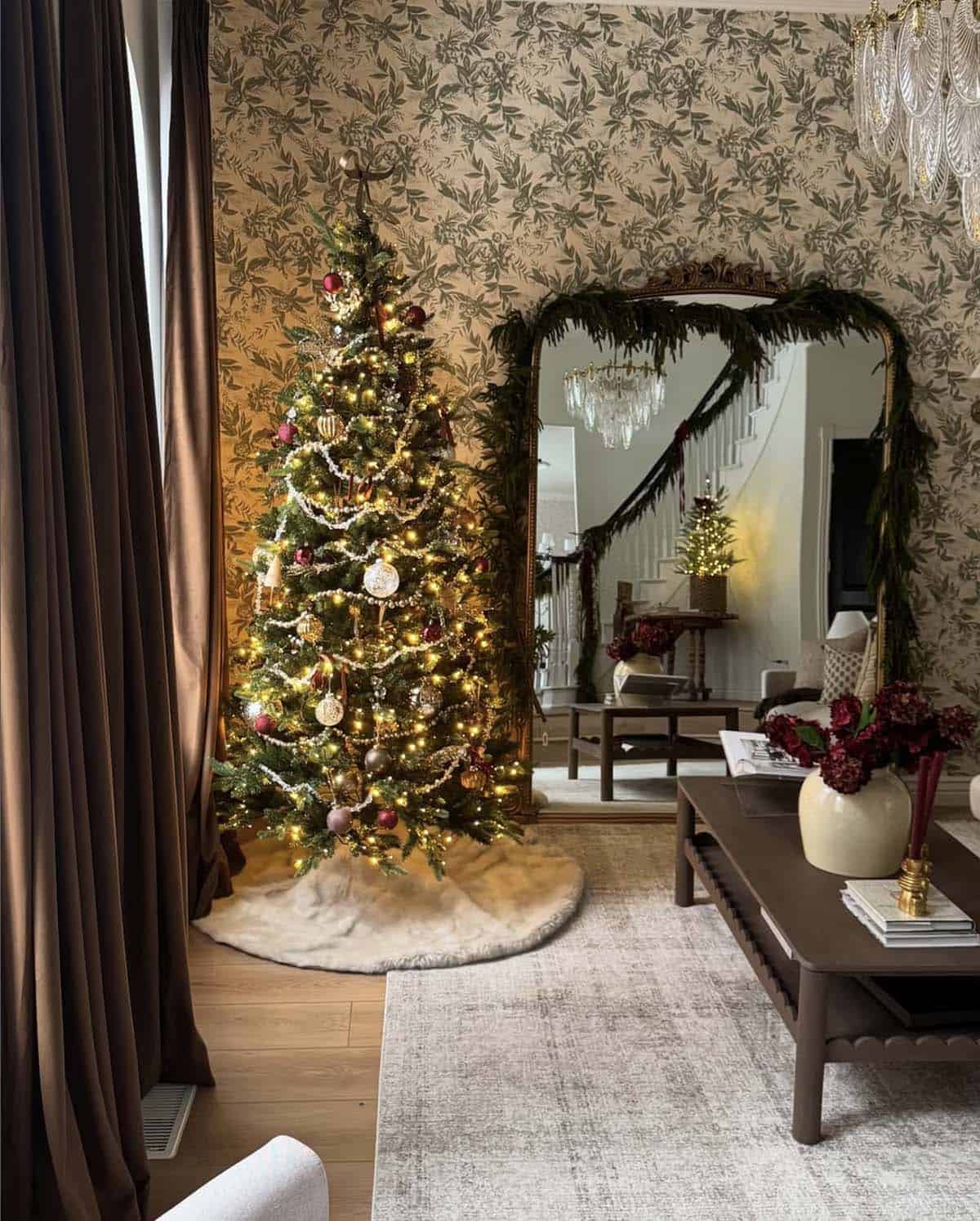 elegant christmas tree