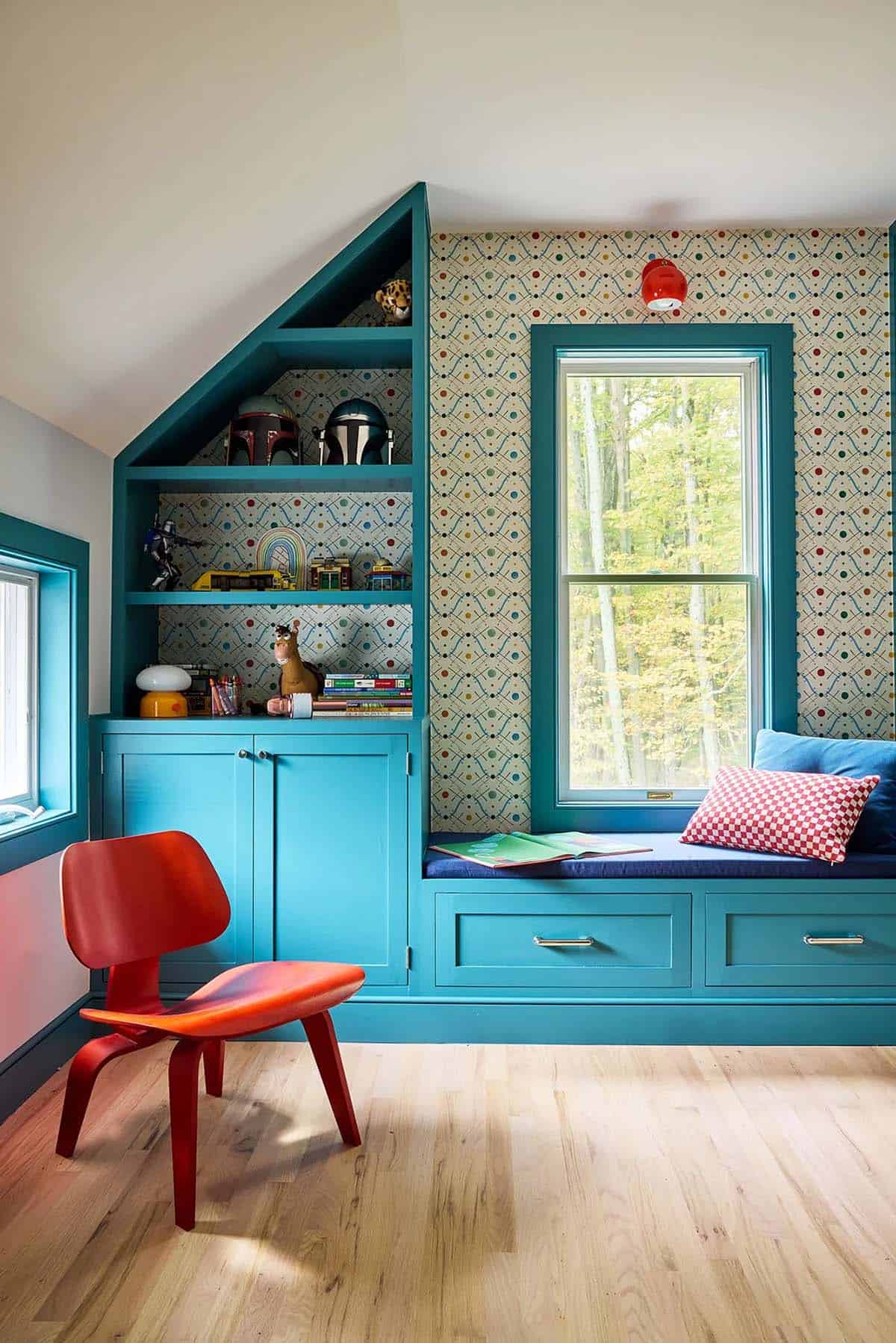 farmhouse style kids bedroom with built-in window seating