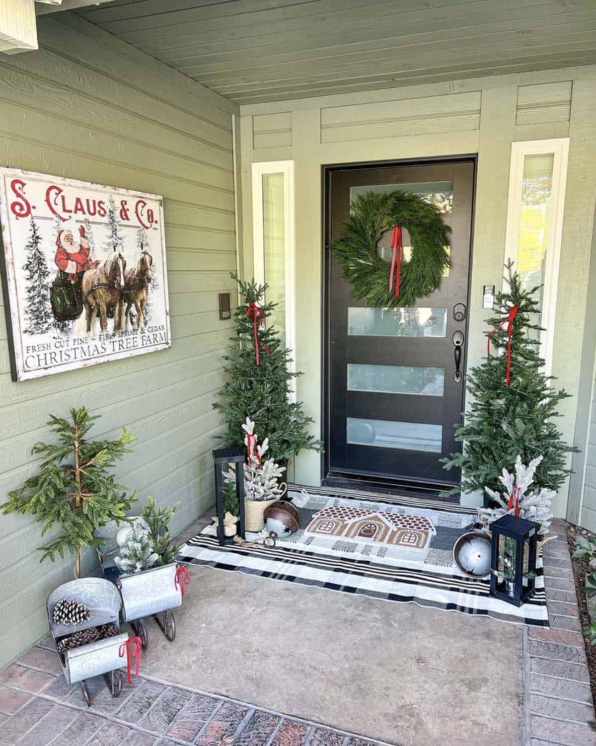 christmas decorated front porch