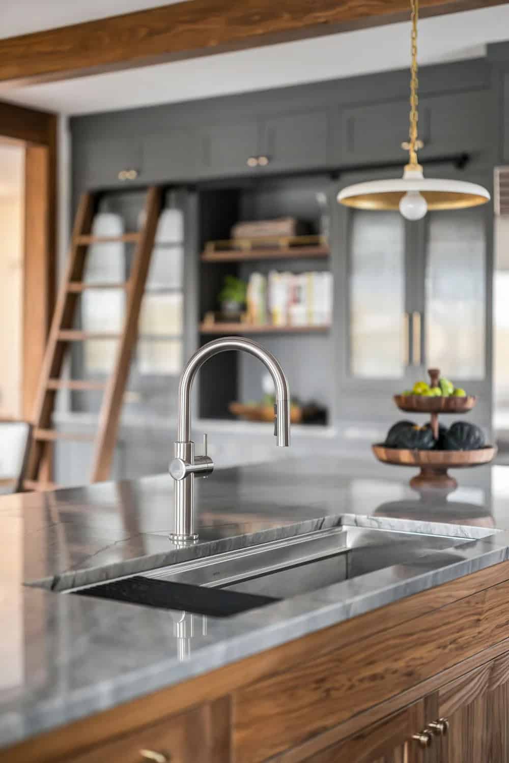 farmhouse style kitchen