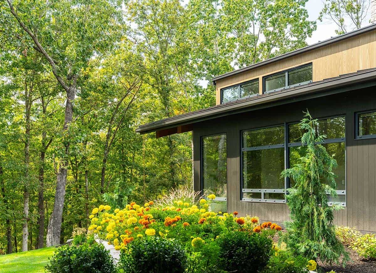 midcentury modern home exterior