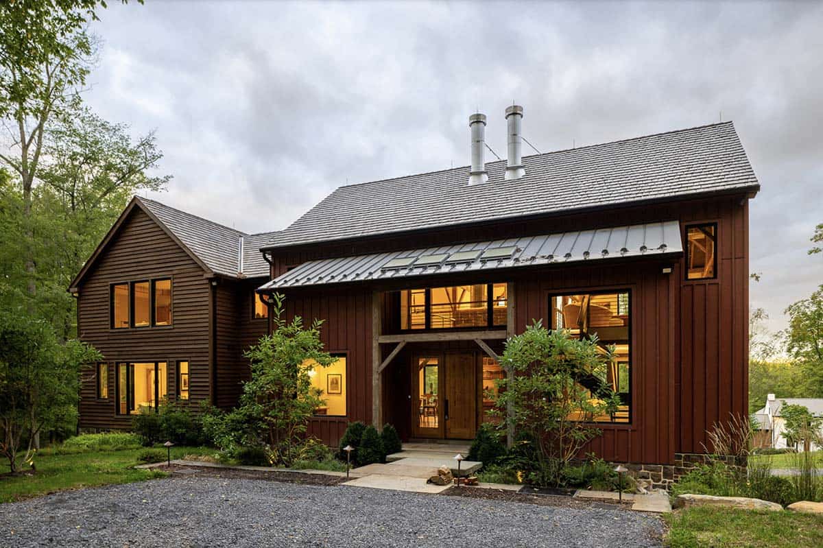 barn house exterior