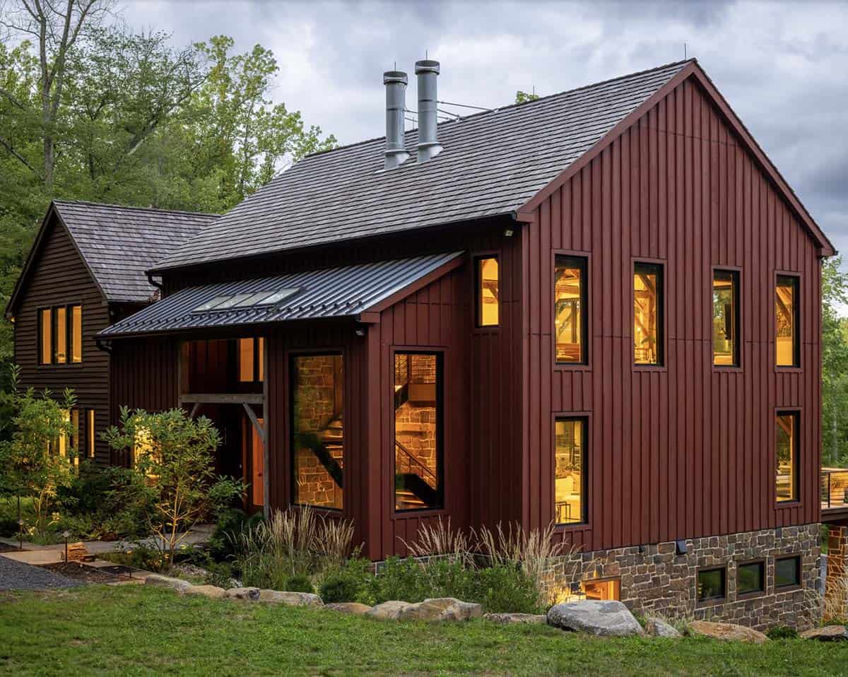 barn house exterior
