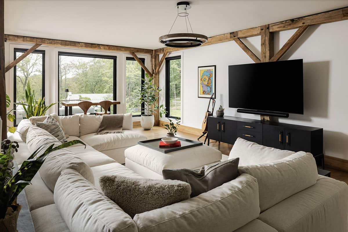 farmhouse family room