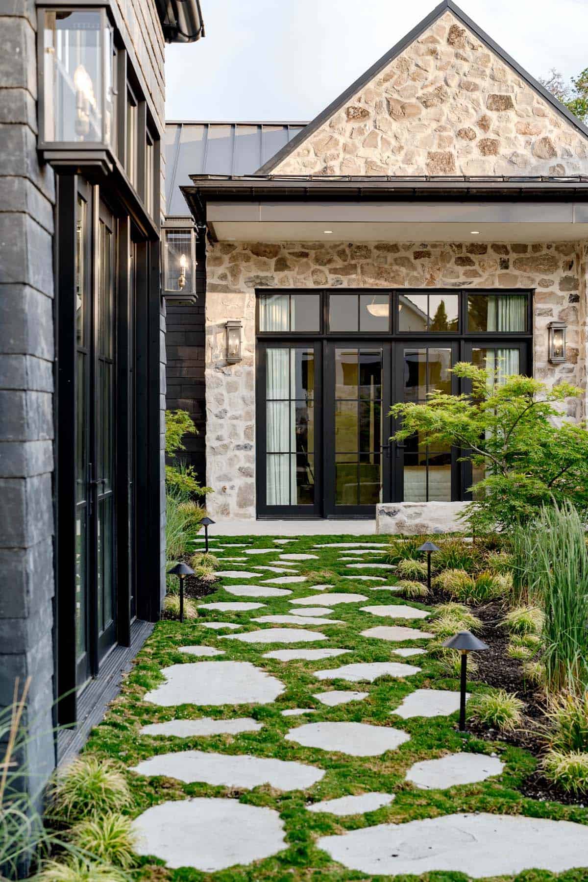modern home exterior landscaping